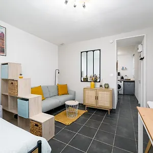 T1 Situé Au Centre Historique De Appartement